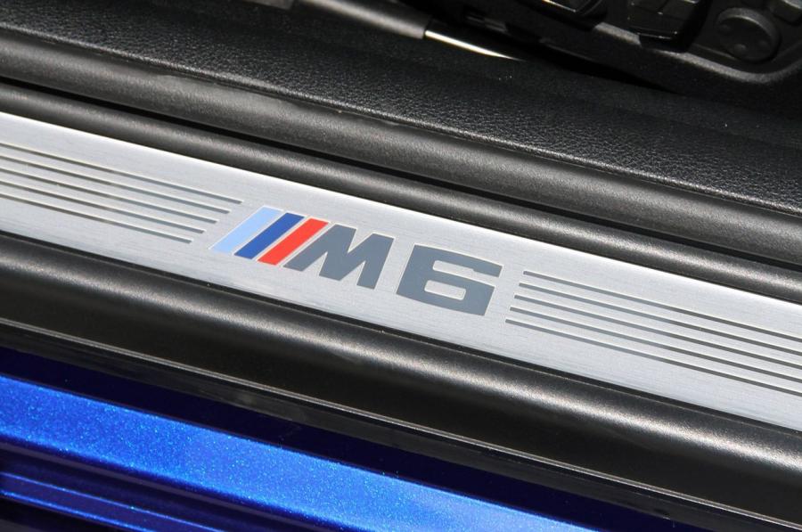  BMW M6 Convertible 2013 года  (фото 7 из 36)